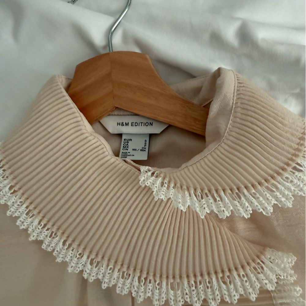 H&M Beige Blouse with Lace Trim and Fluttery High Collar - Picture 3 of 7